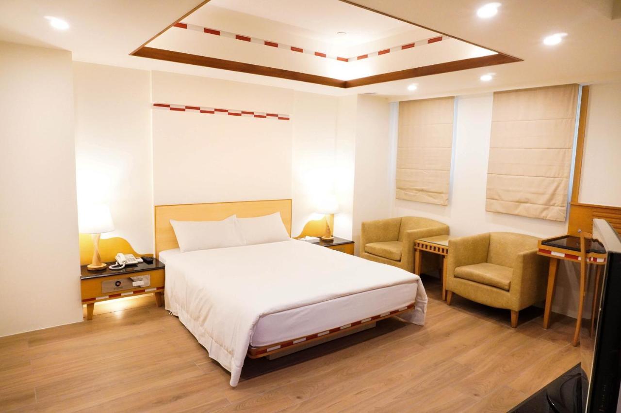 Kao Yuan Hotel - Zhong Zheng Tchaj-čung Exteriér fotografie