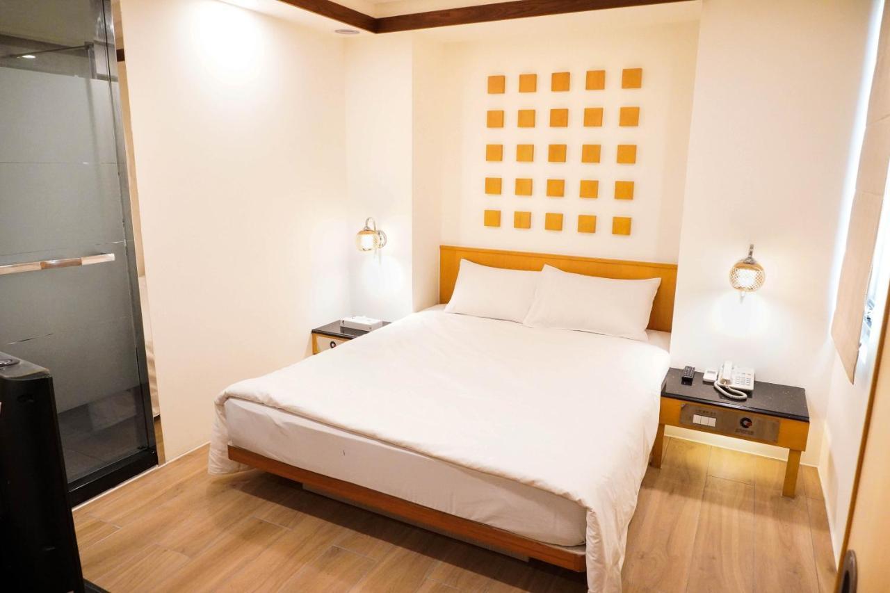 Kao Yuan Hotel - Zhong Zheng Tchaj-čung Exteriér fotografie