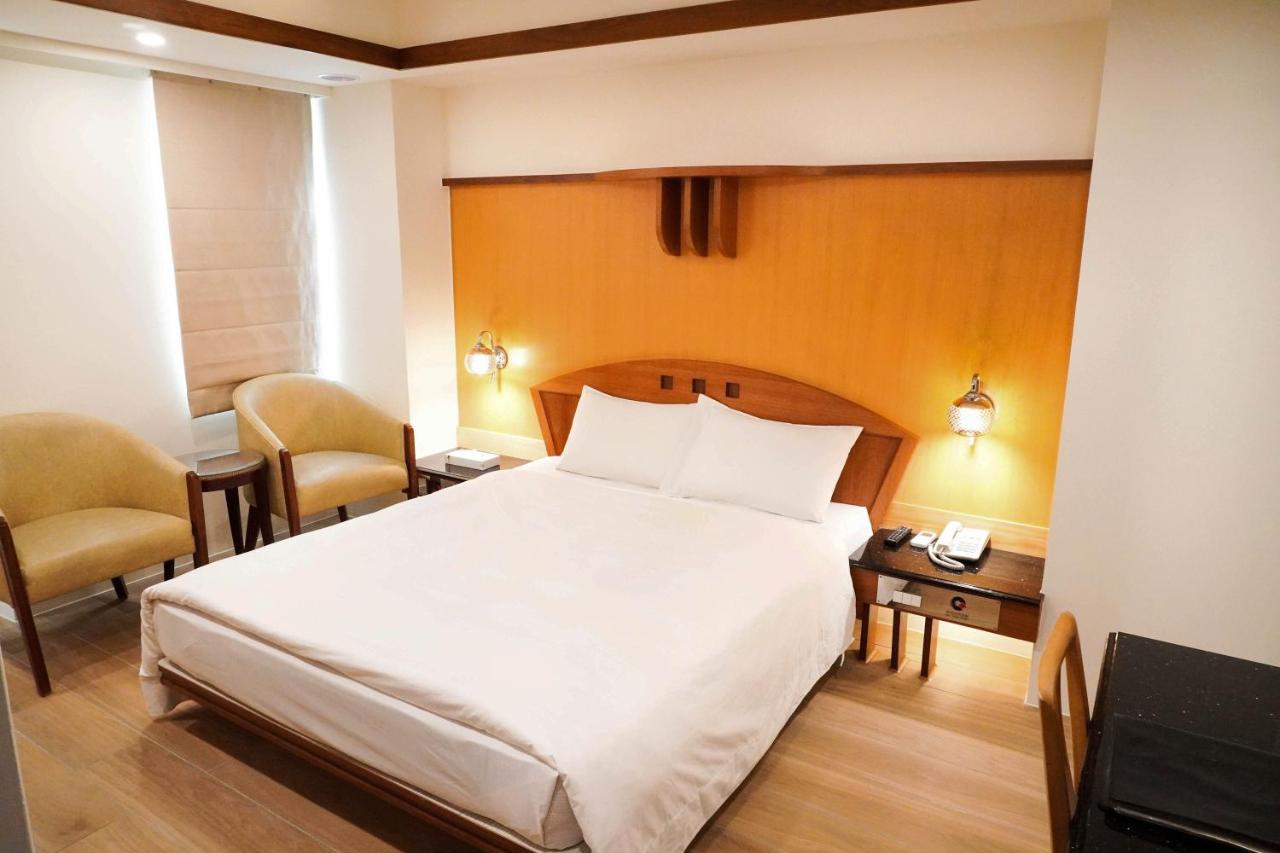 Kao Yuan Hotel - Zhong Zheng Tchaj-čung Exteriér fotografie