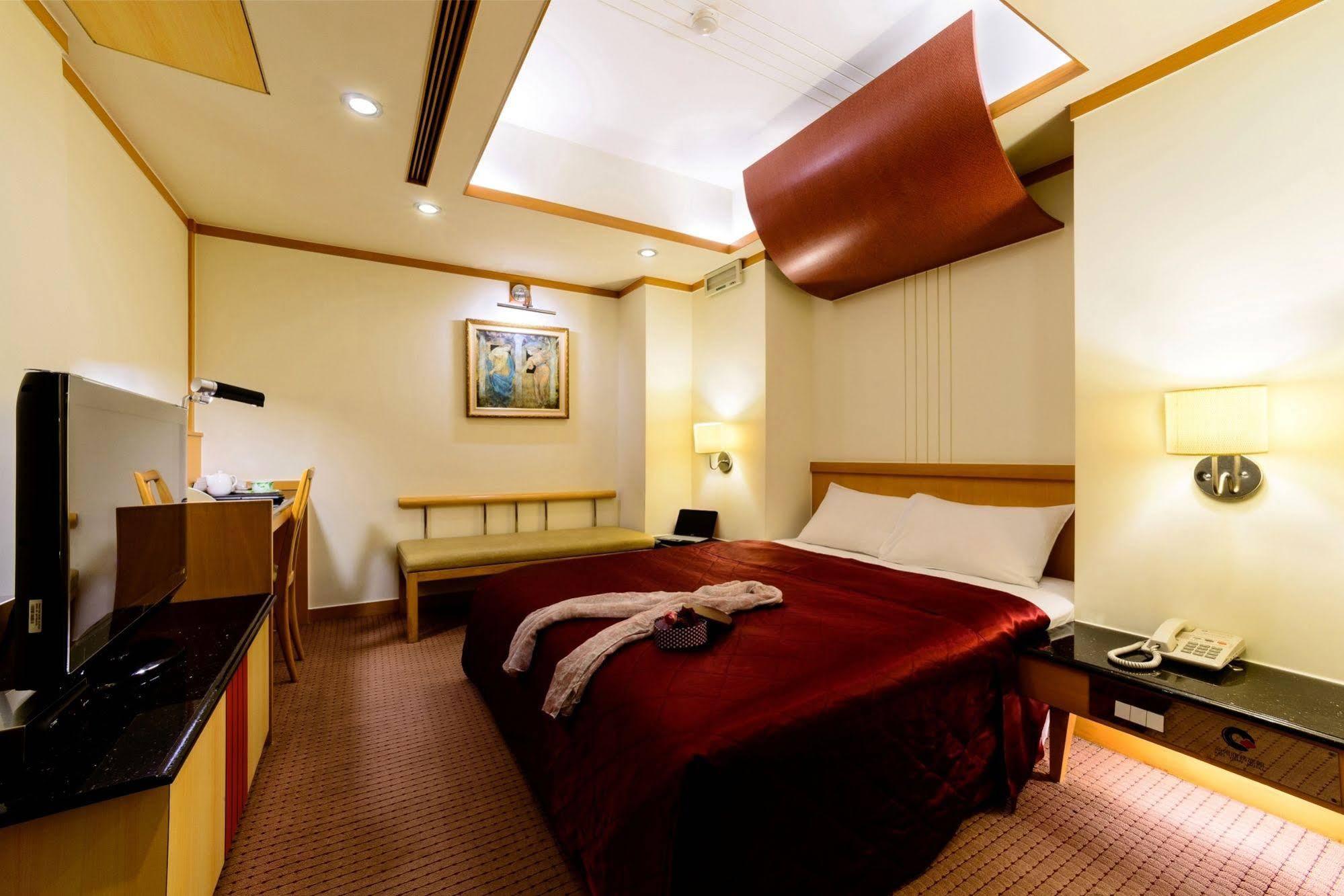 Kao Yuan Hotel - Zhong Zheng Tchaj-čung Exteriér fotografie