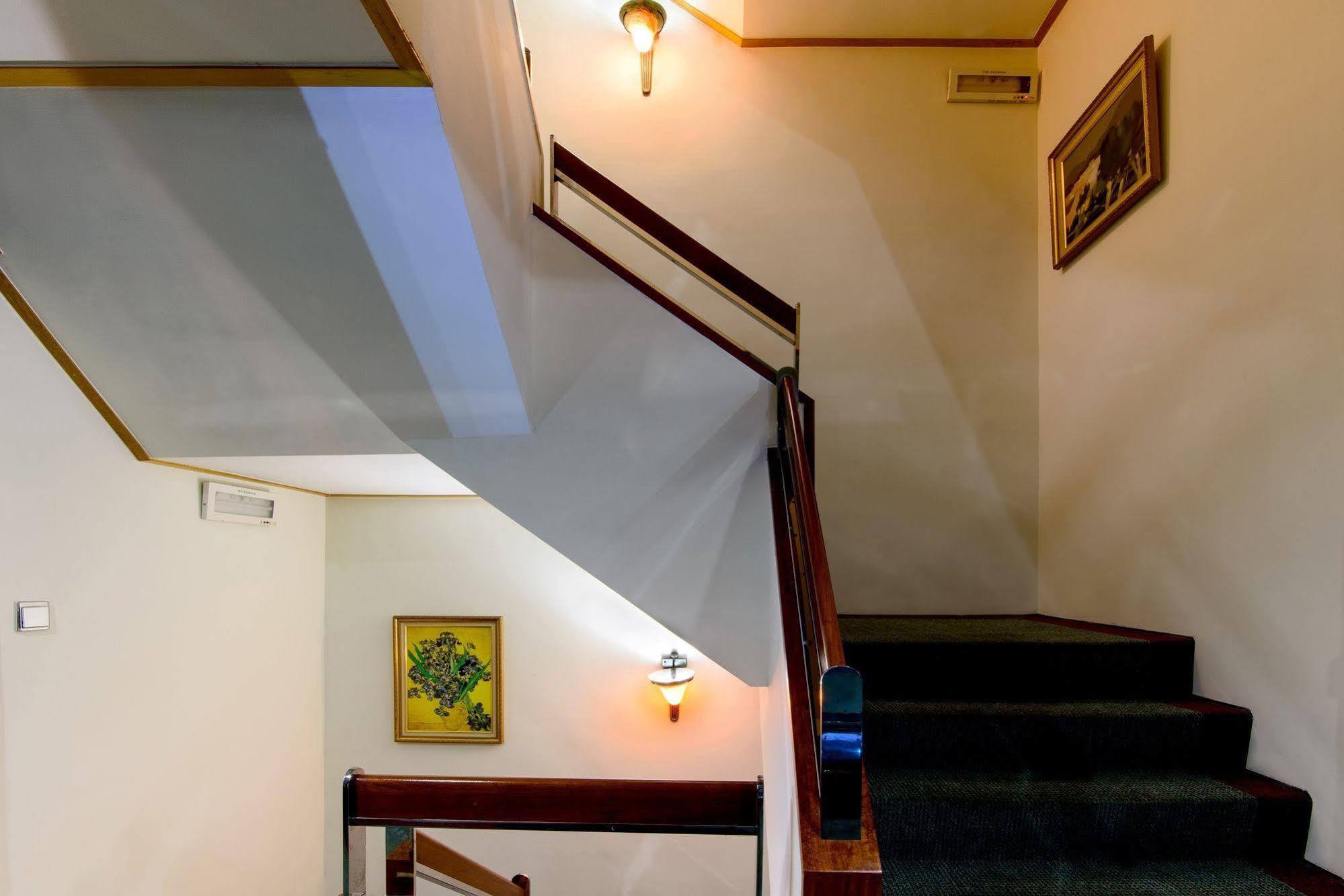 Kao Yuan Hotel - Zhong Zheng Tchaj-čung Exteriér fotografie